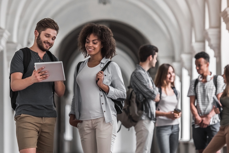 picture pf students in outdoor hallway